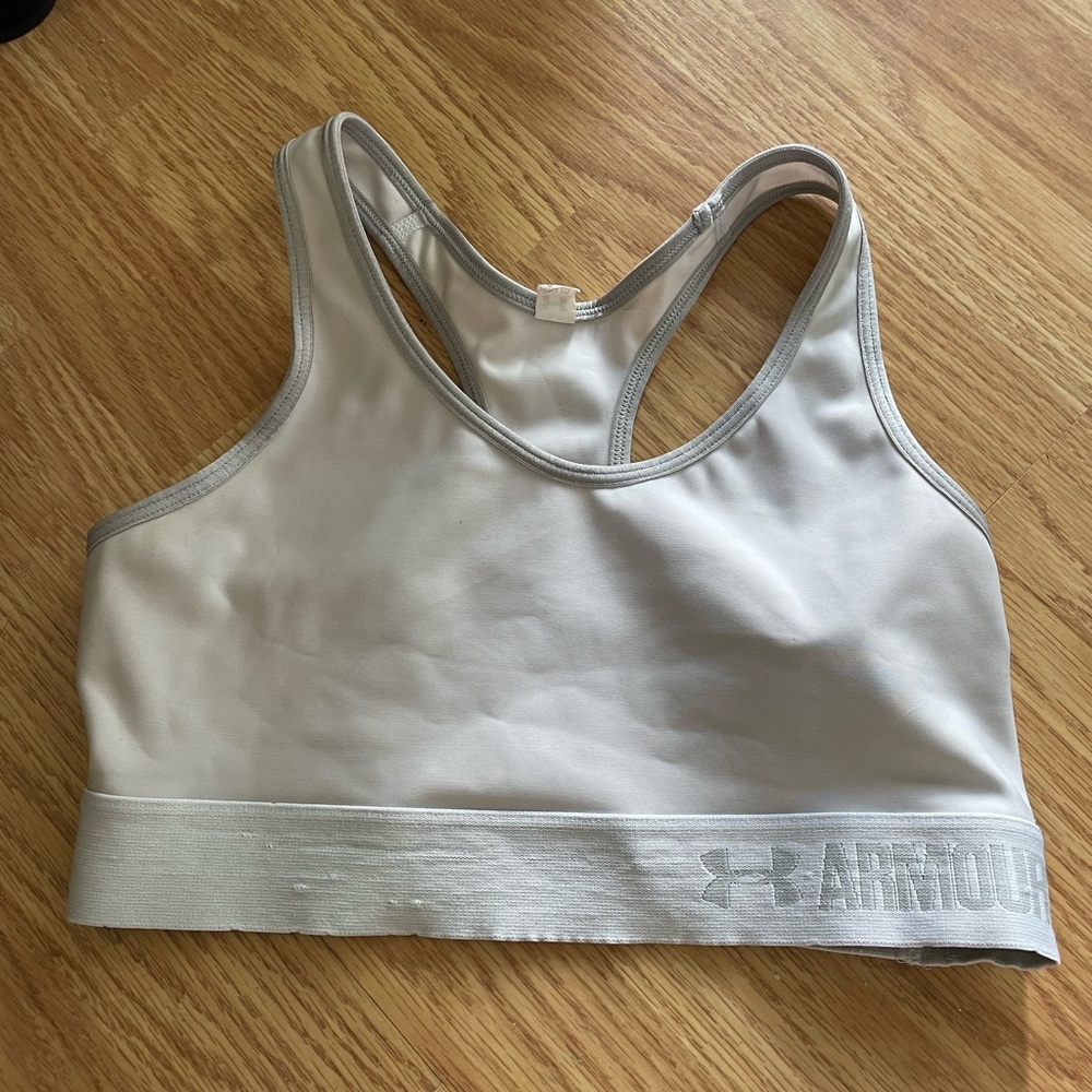 Under armor sports bra size small